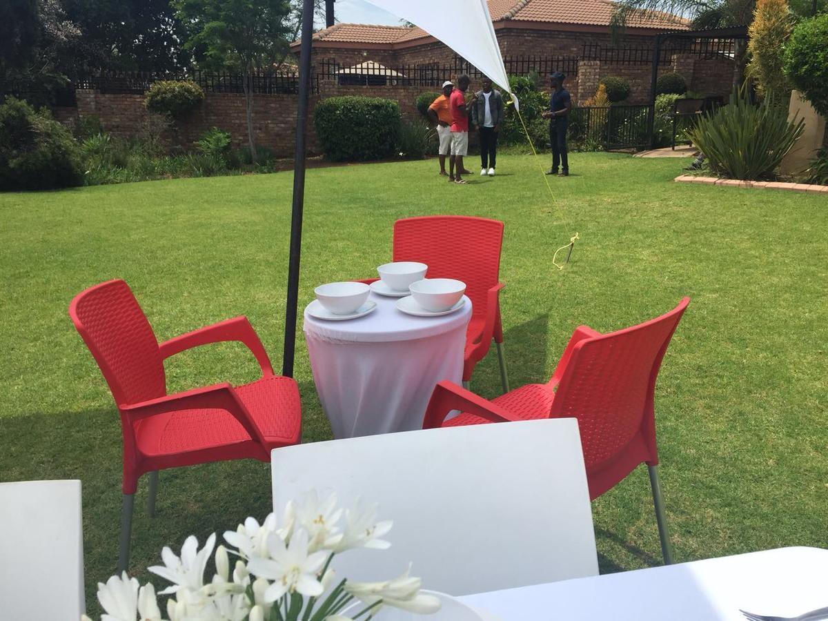 Sunrise Boutique Hotel Witbank Bagian luar foto