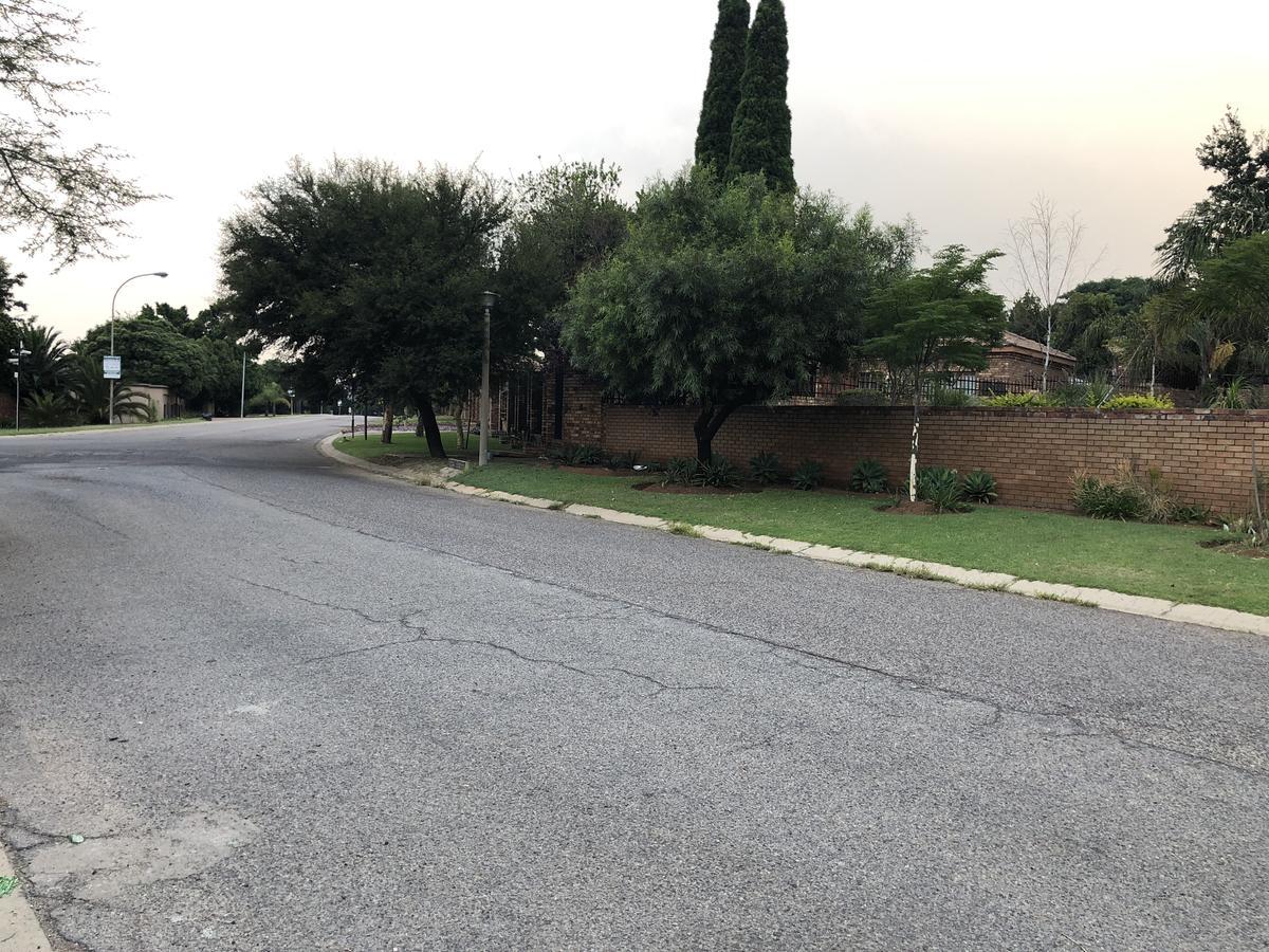Sunrise Boutique Hotel Witbank Bagian luar foto
