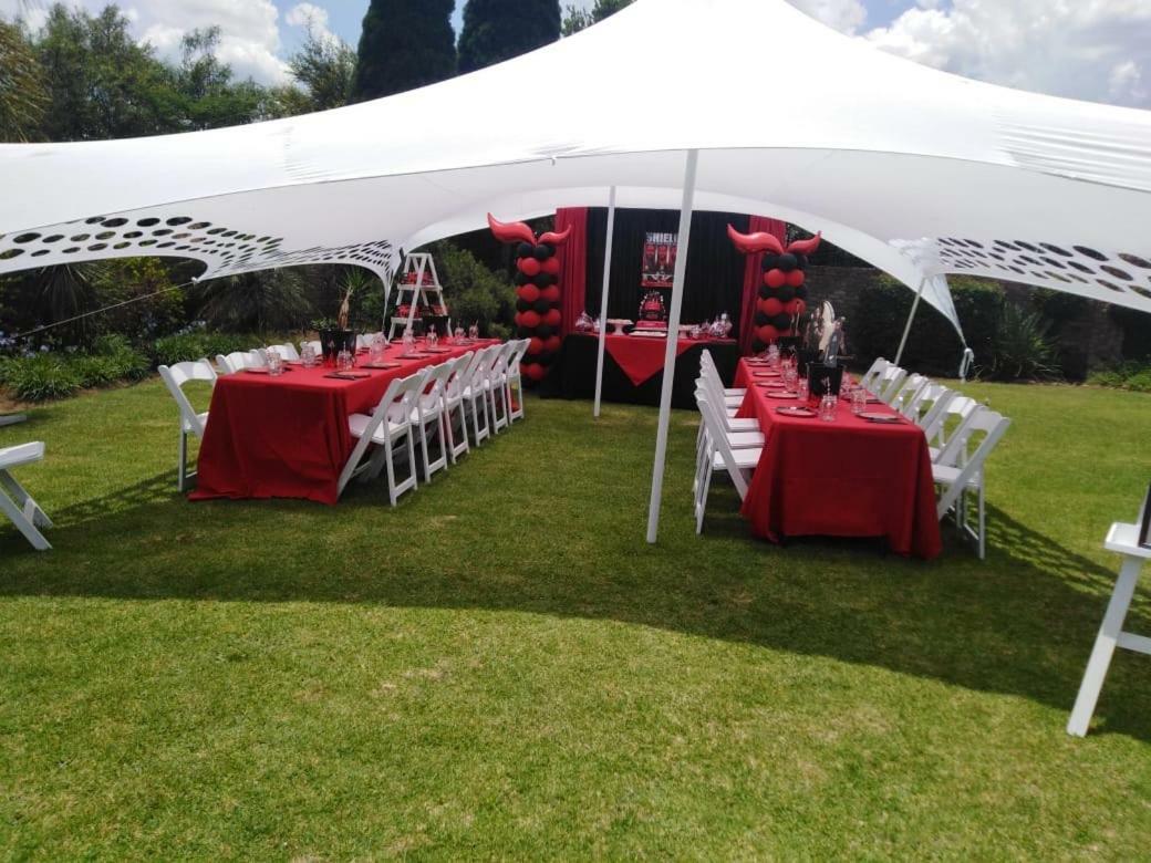 Sunrise Boutique Hotel Witbank Bagian luar foto